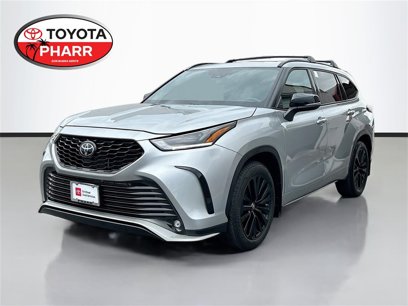 Used 2024 Toyota Highlander LE