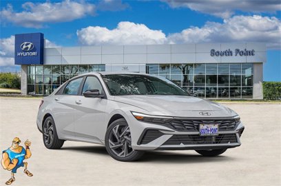 New 2025 Hyundai Elantra SEL