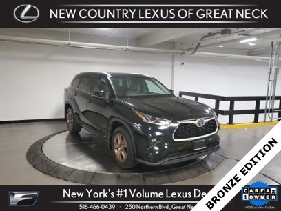 Used 2023 Toyota Highlander Bronze Edition