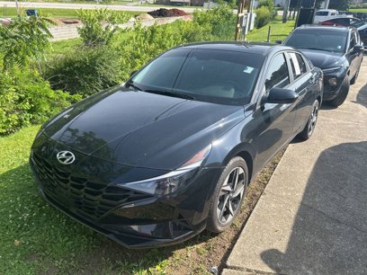 Used 2023 Hyundai Elantra SEL w/ Convenience Package
