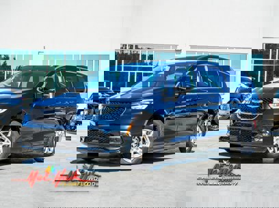 New 2024 Chrysler Pacifica Touring-L