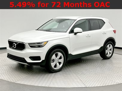 Certified 2022 Volvo XC40 T5 Momentum