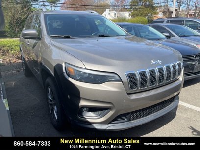 Used 2019 Jeep Cherokee Latitude Plus w/ Cold Weather Group