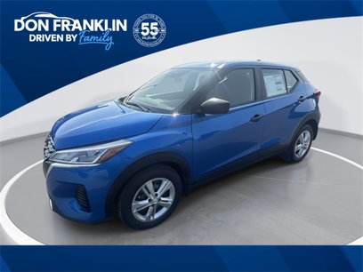 New 2025 Nissan Kicks Play S