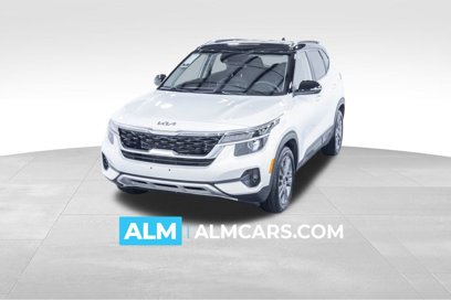 Used 2023 Kia Seltos S w/ Navigation Package