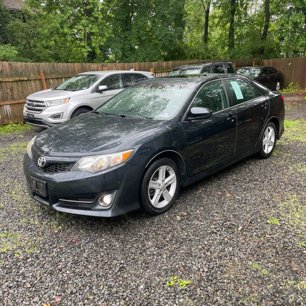 Used 2013 Toyota Camry SE