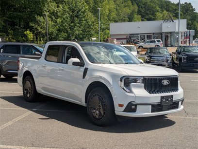 New 2025 Ford Maverick Lobo