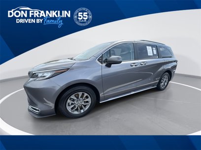 Used 2023 Toyota Sienna XLE