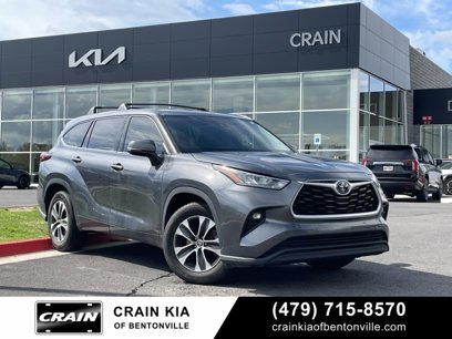 Used 2020 Toyota Highlander LE