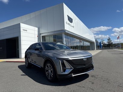 New 2025 Cadillac Lyriq Luxury