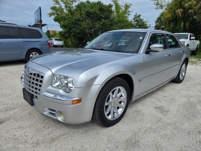 Used 2005 Chrysler 300 C w/ Navigation & Sound Group II