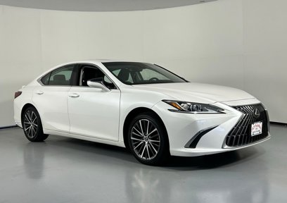 Used 2022 Lexus ES 350 w/ Premium Package