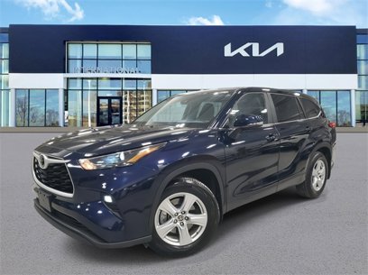 Used 2023 Toyota Highlander LE