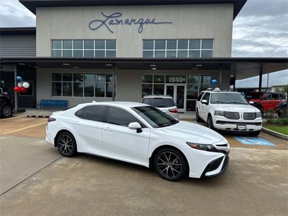 Used 2023 Toyota Camry SE