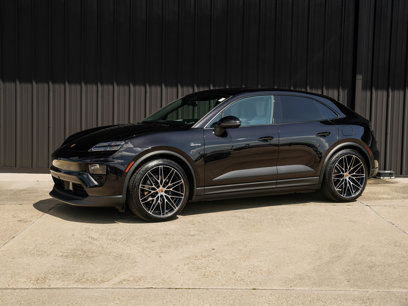 New 2025 Porsche Macan 4 Electric
