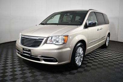 Used 2013 Chrysler Town & Country Touring-L w/ Premium Group