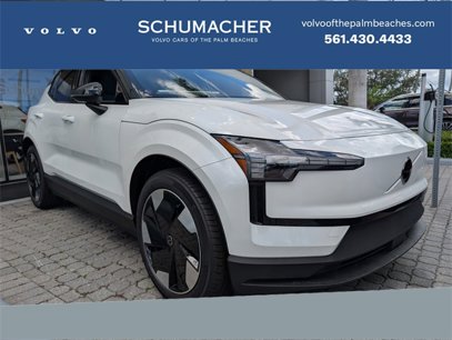 New 2025 Volvo EX30 Plus w/ Climate Package