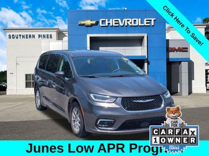 Used 2023 Chrysler Pacifica Touring-L