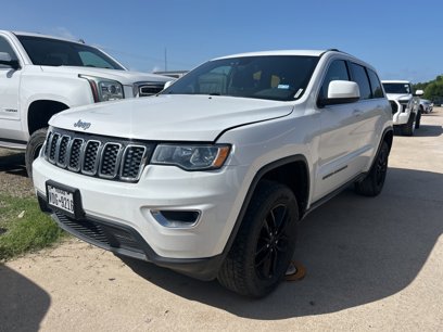 Used 2018 Jeep Grand Cherokee Laredo