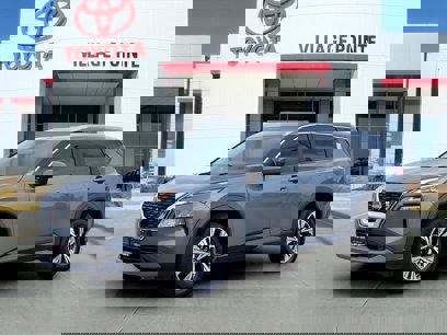 Used 2023 Nissan Rogue SV w/ SV Premium B Package