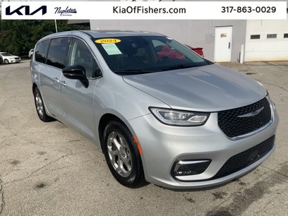 Used 2024 Chrysler Pacifica Limited