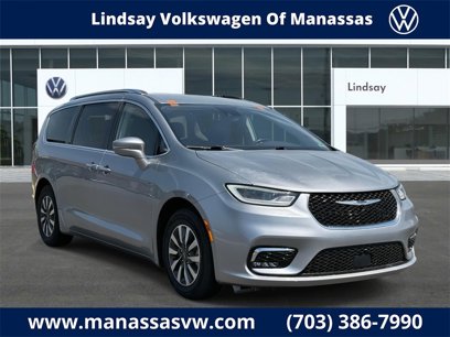 Used 2021 Chrysler Pacifica Touring-L