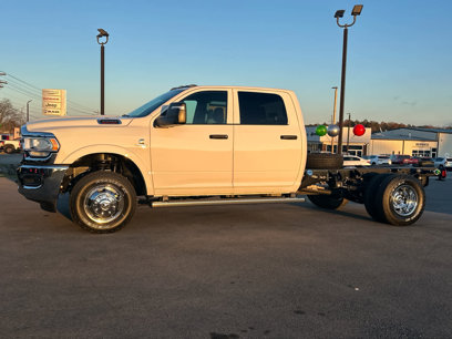 New 2024 RAM 3500 Tradesman w/ Chrome Appearance Group