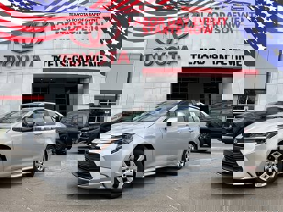 New 2025 Toyota Corolla LE