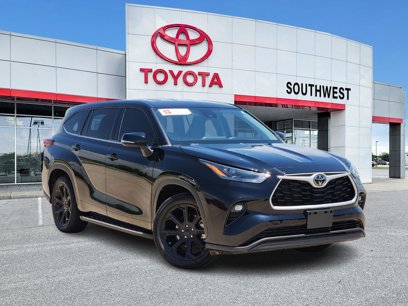 Used 2022 Toyota Highlander LE