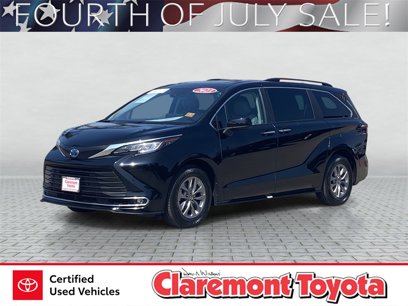 Certified 2023 Toyota Sienna XLE