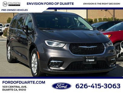 Used 2023 Chrysler Pacifica Touring-L