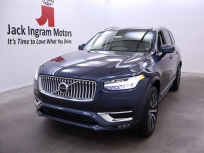 New 2025 Volvo XC90 B5 Plus w/ Protection Package Premier