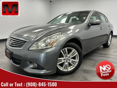 Used 2011 INFINITI G25 x w/ Moonroof Pkg