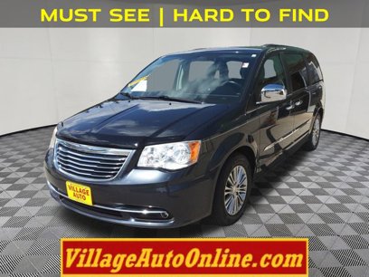 Used 2013 Chrysler Town & Country Touring-L w/ Driver Convenience Group