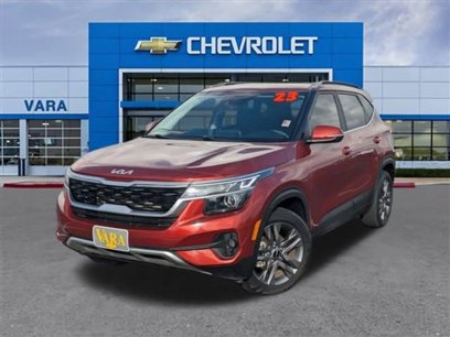 Used 2023 Kia Seltos S w/ Navigation Package