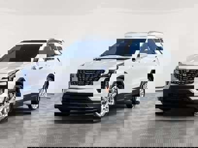Certified 2022 Cadillac XT4 Luxury w/ Cold Weather Package