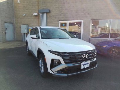 New 2025 Hyundai Tucson SE