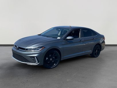 Certified 2025 Volkswagen Jetta SE w/ Black Wheel Package