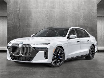 New 2025 BMW 750e xDrive w/ Premium Package