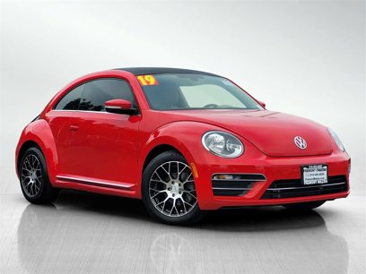 Used 2019 Volkswagen Beetle 2.0T SE