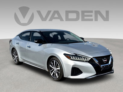 Used 2023 Nissan Maxima SV w/ Floor Mat Group