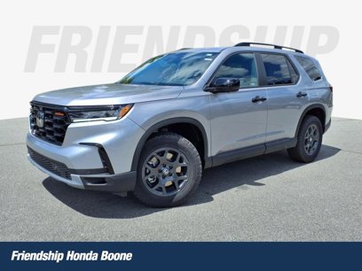 New 2025 Honda Pilot TrailSport