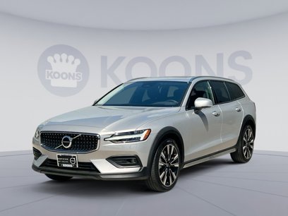 Certified 2024 Volvo V60 B5 Cross Country Ultimate