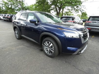 New 2025 Nissan Pathfinder SL