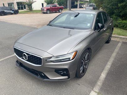 Used 2019 Volvo S60 T6 R-Design
