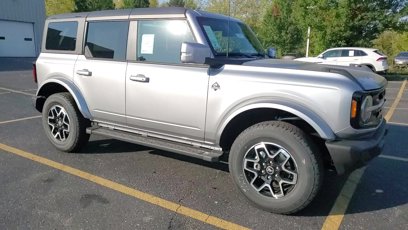 New 2024 Ford Bronco Outer Banks