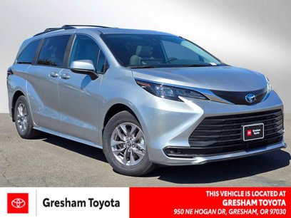 Certified 2025 Toyota Sienna LE