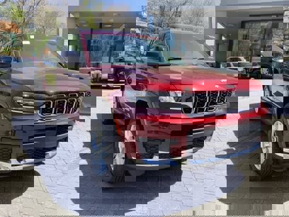 New 2025 Jeep Grand Cherokee L Laredo w/ Luxury Tech Group I