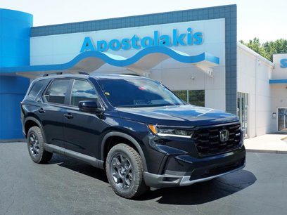 New 2025 Honda Pilot TrailSport