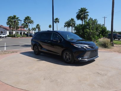 Used 2021 Toyota Sienna Platinum